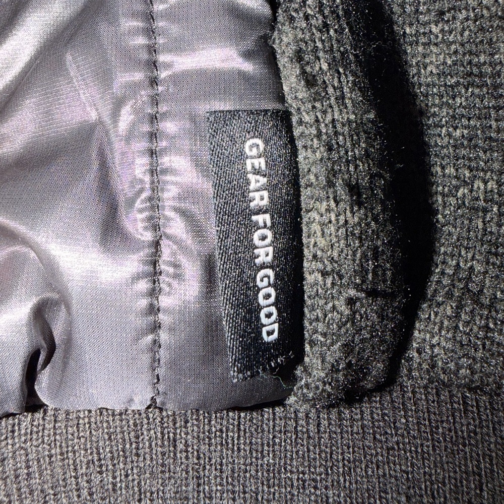 Cotopaxi Women’s Medium Quilted Black Zip Hoodie with Red Accent - Picture 8 of 8